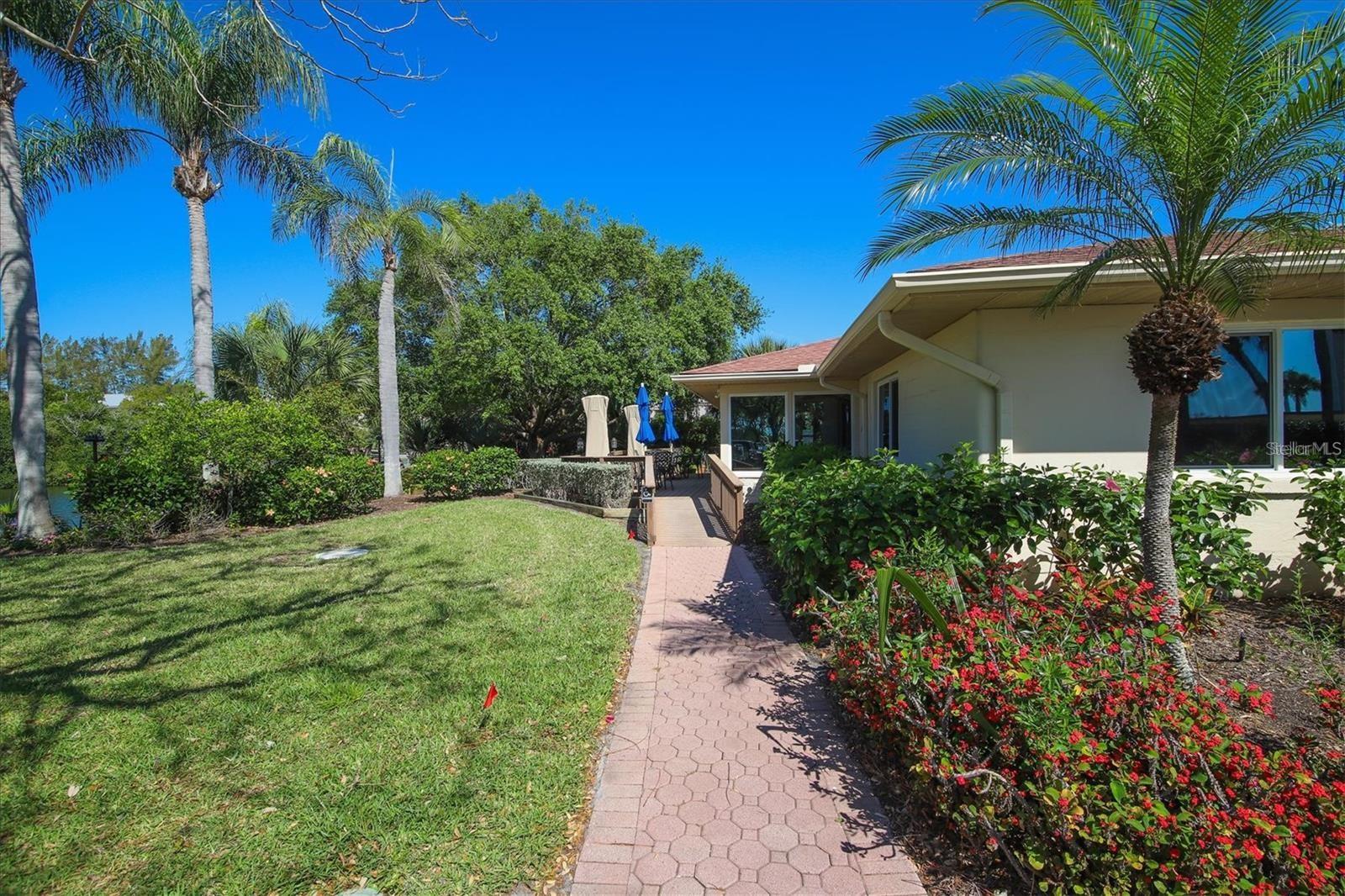 POINTE ON MIDNIGHT PASS - Residential Lease