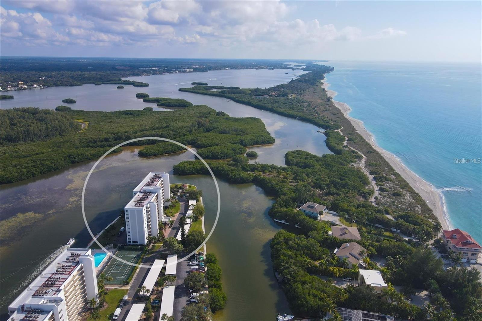 One or more photo(s) has been virtually staged. Yes..Yes... Yess Availablewith a Start Date of January 16th 2025. Attractively Priced this Property requires 3 month minimum..
Spend you winter here on Siesta Key. This is an amazing price for an amazing property. Are you dreaming of being surrounded by water??? THIS is the place! The Pointe, located on the southernmost tip of Siesta Key, boats stunning views of Little Sarasota Bay, the lagoon, and the Gulf of Mexico! Enjoy breakfast in your sun-drenched kitchen looking at the Gulf or watch bird and water life from your huge, enclosed, air-conditioned balcony! This association features fitness rooms as well as community rooms in each building, on-site management, a clubhouse with a kitchen, kayaking, fishing, outdoor pavilion, heated pool with spa, lighted tennis courts and fishing- all within a ten-minute walk to Turtle Beach! Turtle Beach features swimming, sunbathing, shelling, playground, parking, restrooms, outdoor shower, boat launch and picnic shower. Also within a ten-minute walk: Turtle Beach Pub as well as Ophelia's on the Bay and Turtles on Little Sarasota Bay! Just minutes from Southbridge on Siesta Key and a short trolley ride to the Village- You'll never want to leave!