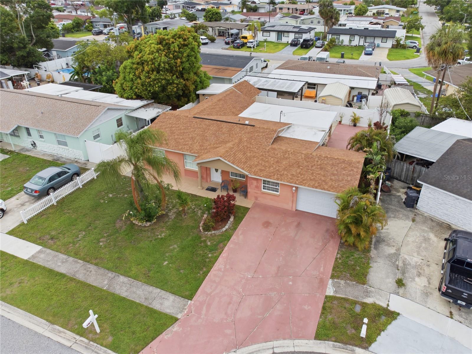 4914 HOLIDAY DRIVE