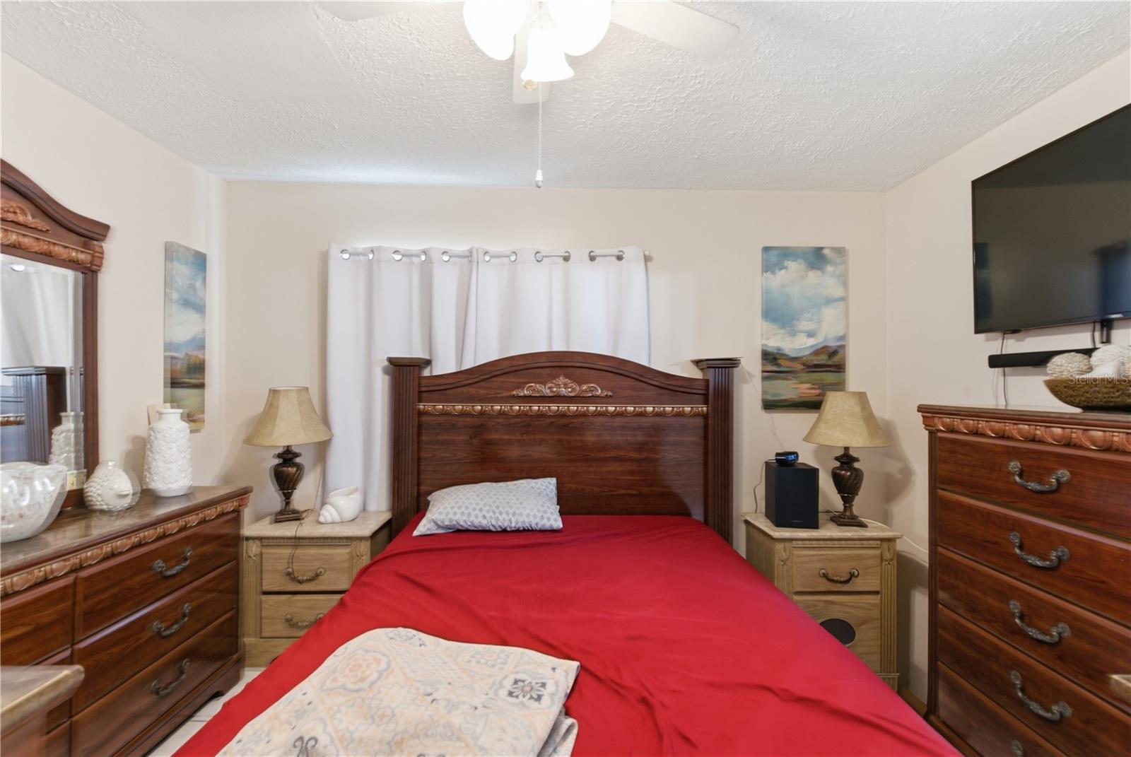HOLIDAY VILLAGE SEC 3 - Residential
