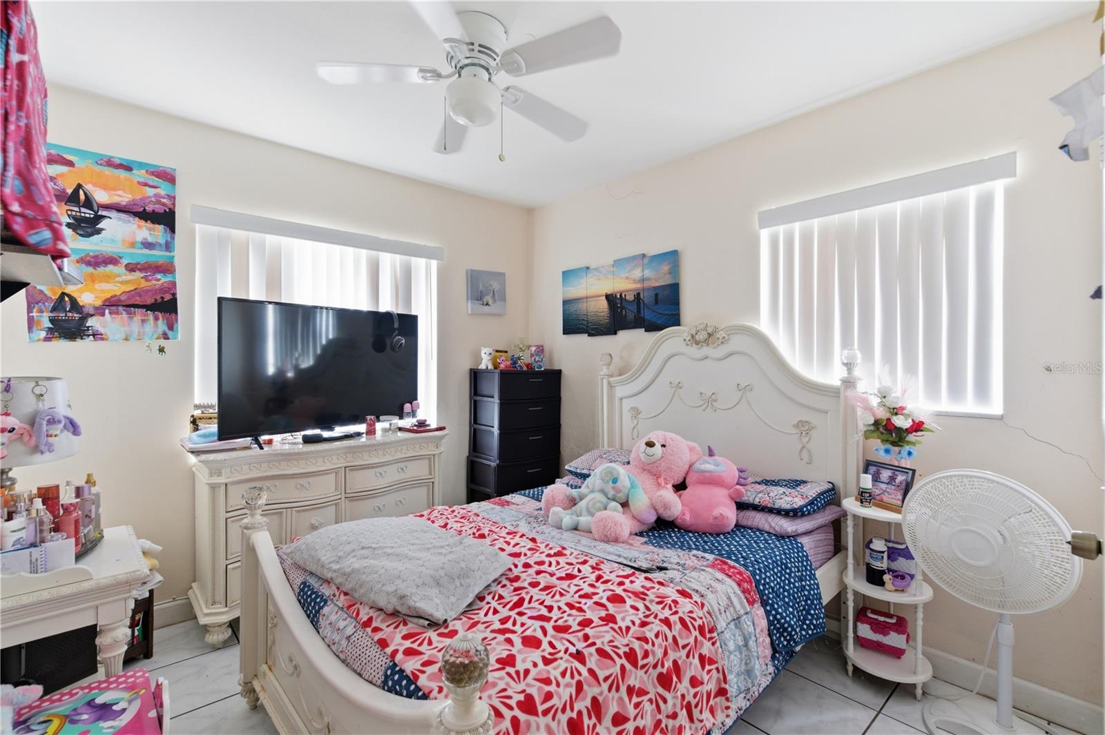 HOLIDAY VILLAGE SEC 3 - Residential