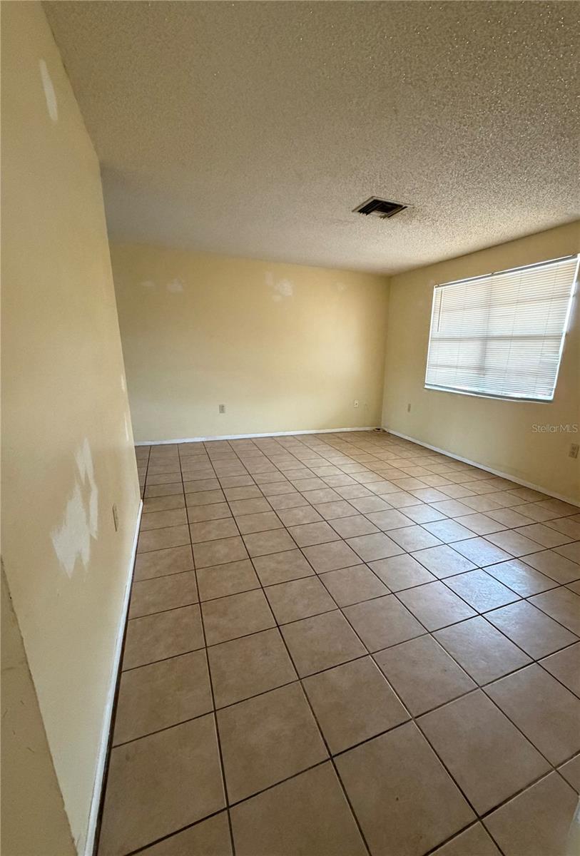 LAKEWOOD ESTATES - Residential