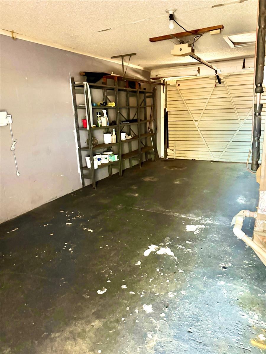 LAKEWOOD ESTATES - Residential