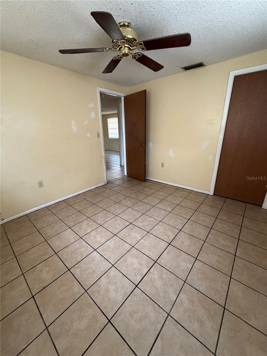 LAKEWOOD ESTATES - Residential