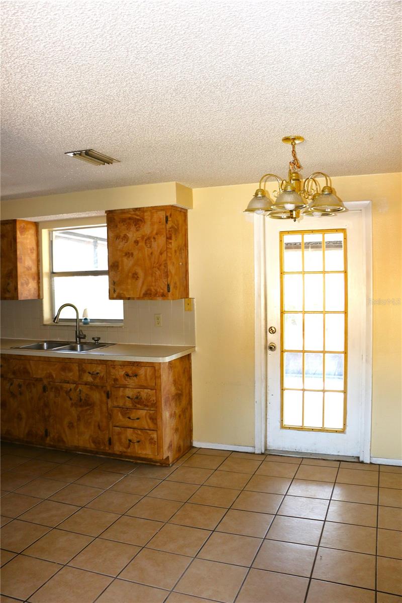 LAKEWOOD ESTATES - Residential