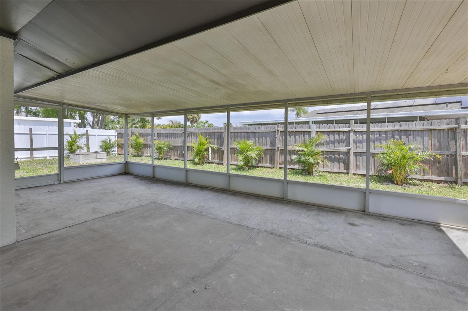 APOLLO BEACH UNIT FOUR - Residential