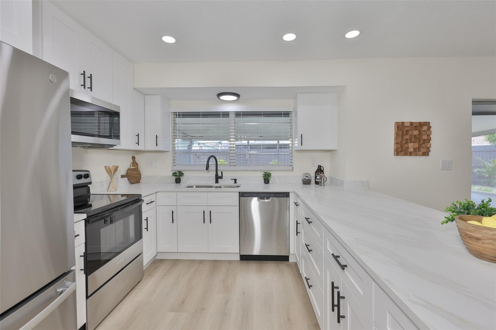 APOLLO BEACH UNIT FOUR - Residential