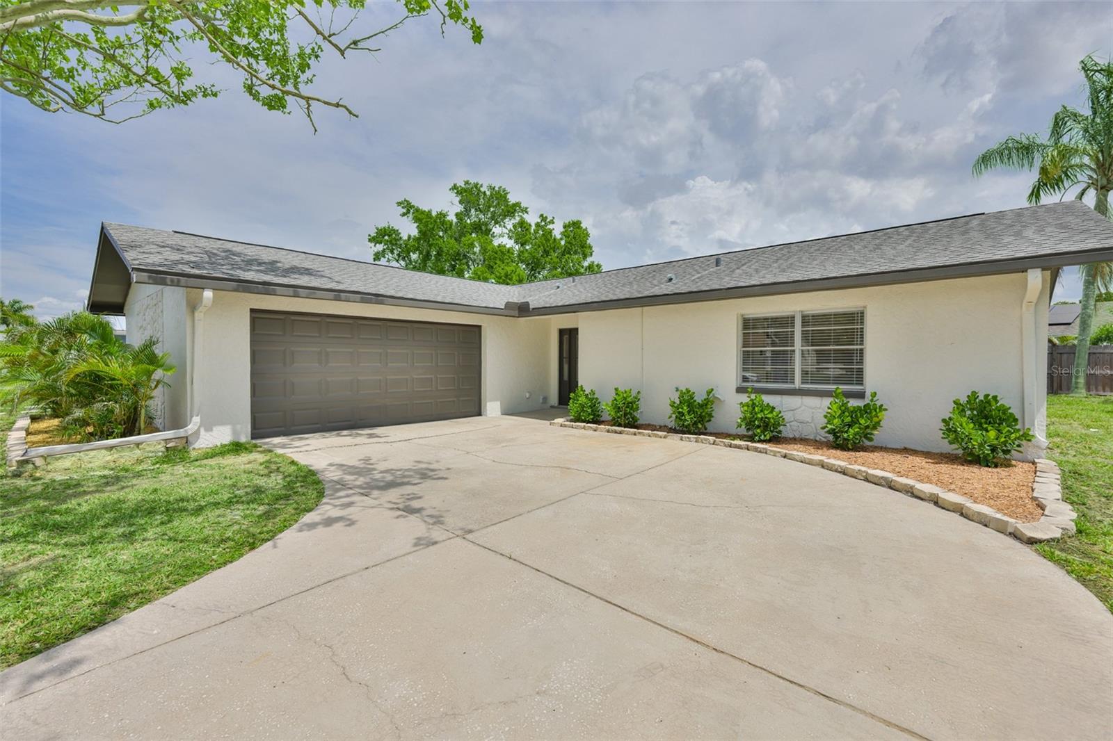 539 RED MANGROVE LANE, APOLLO BEACH, FL, 33572 2 539 RED MANGROVE LANE