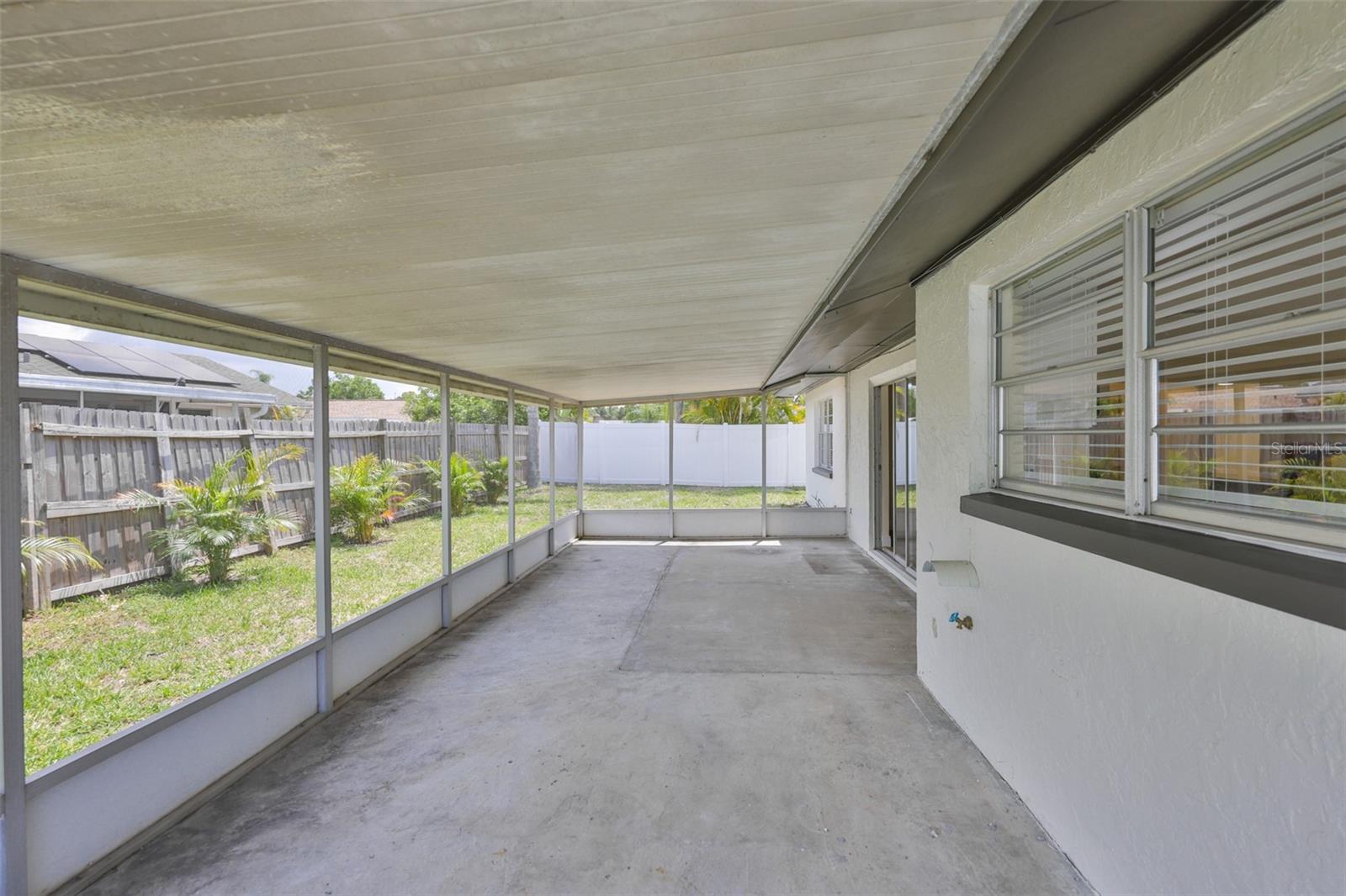 APOLLO BEACH UNIT FOUR - Residential