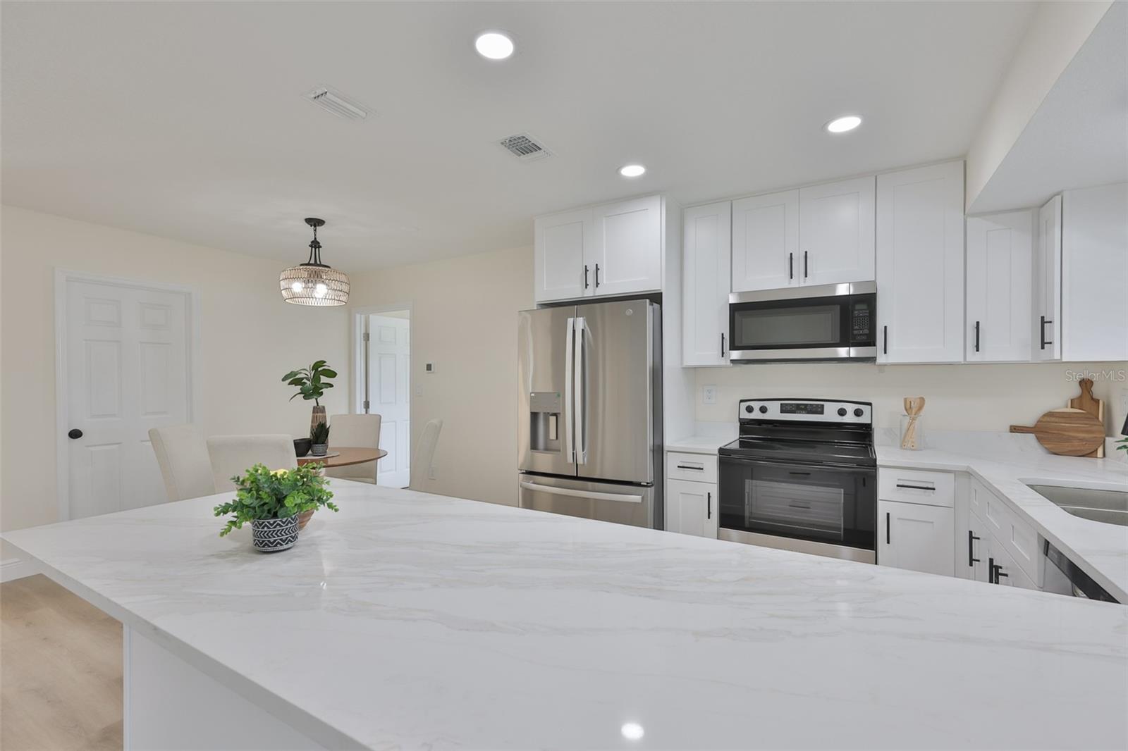 APOLLO BEACH UNIT FOUR - Residential