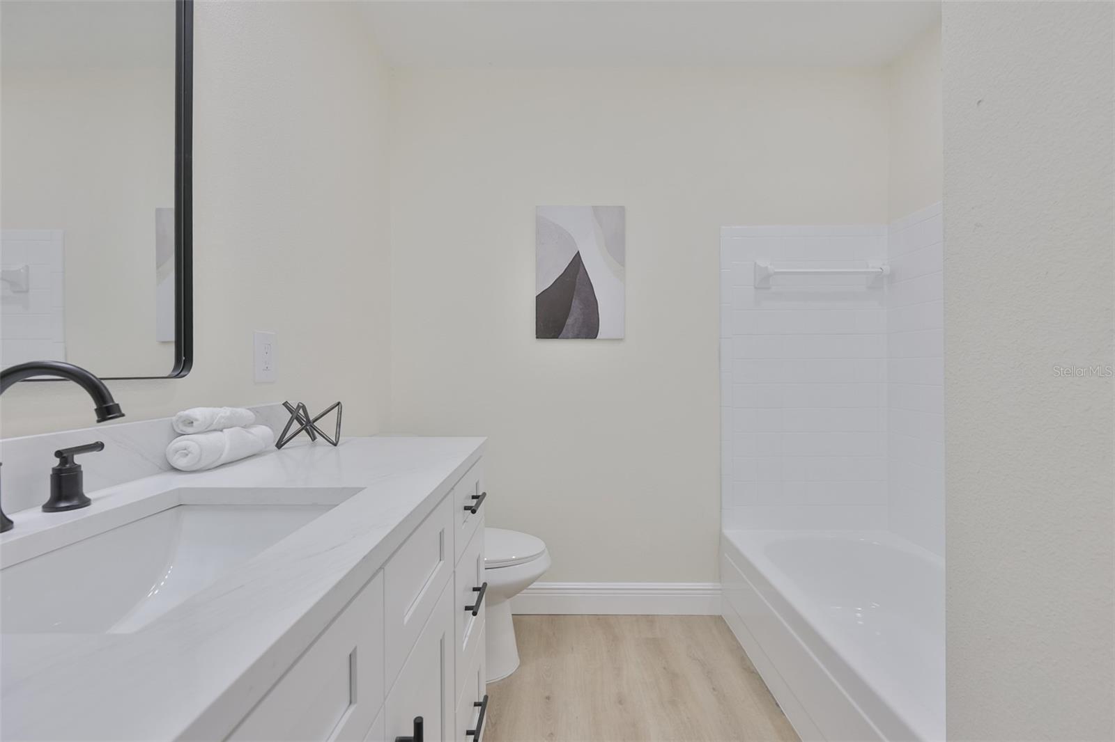 APOLLO BEACH UNIT FOUR - Residential