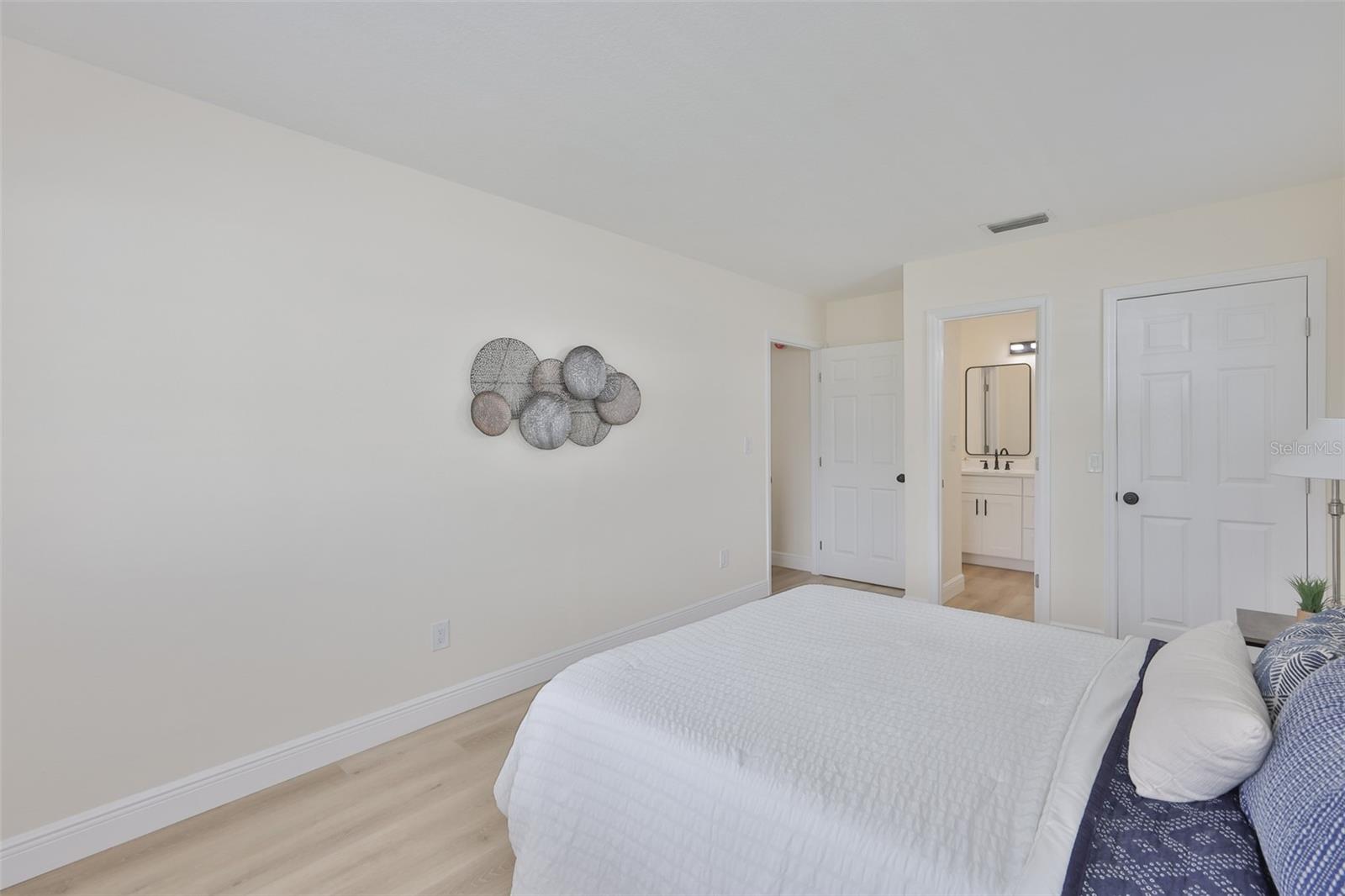 APOLLO BEACH UNIT FOUR - Residential