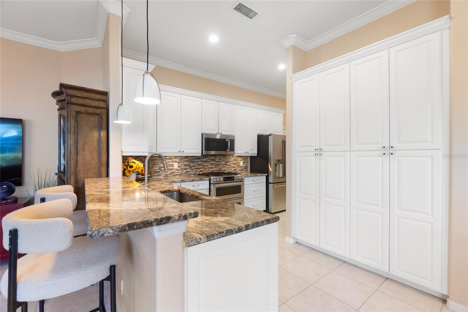 RIVERDALE REV - Residential