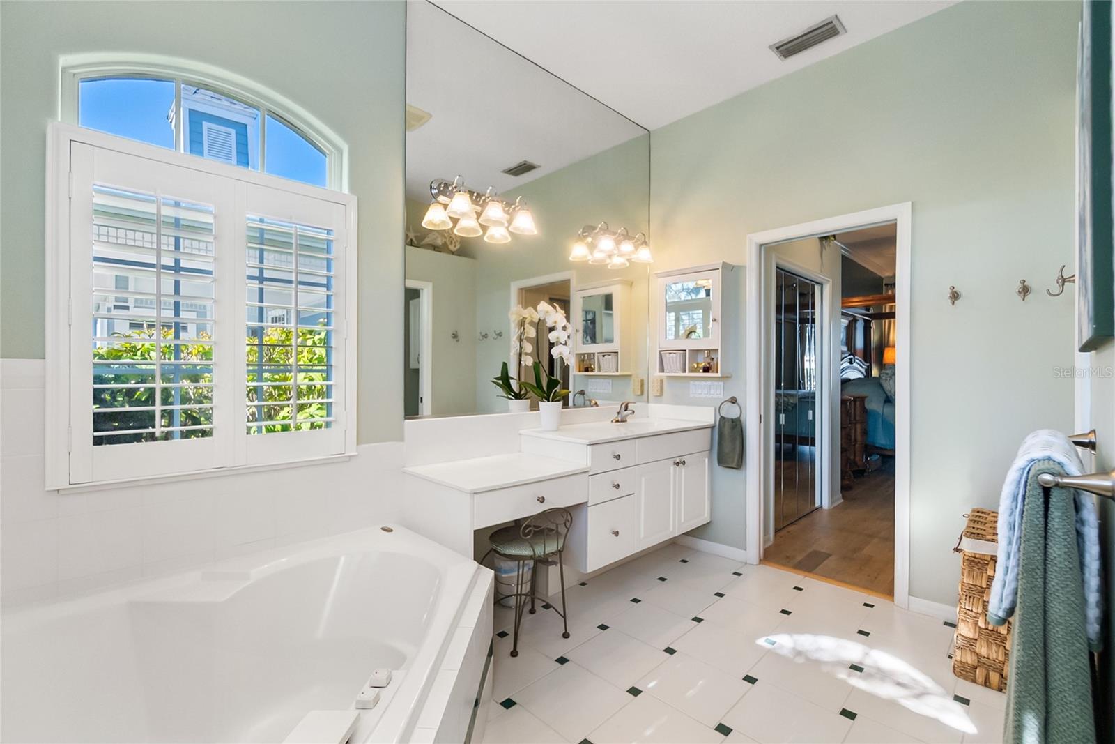 RIVERDALE REV - Residential