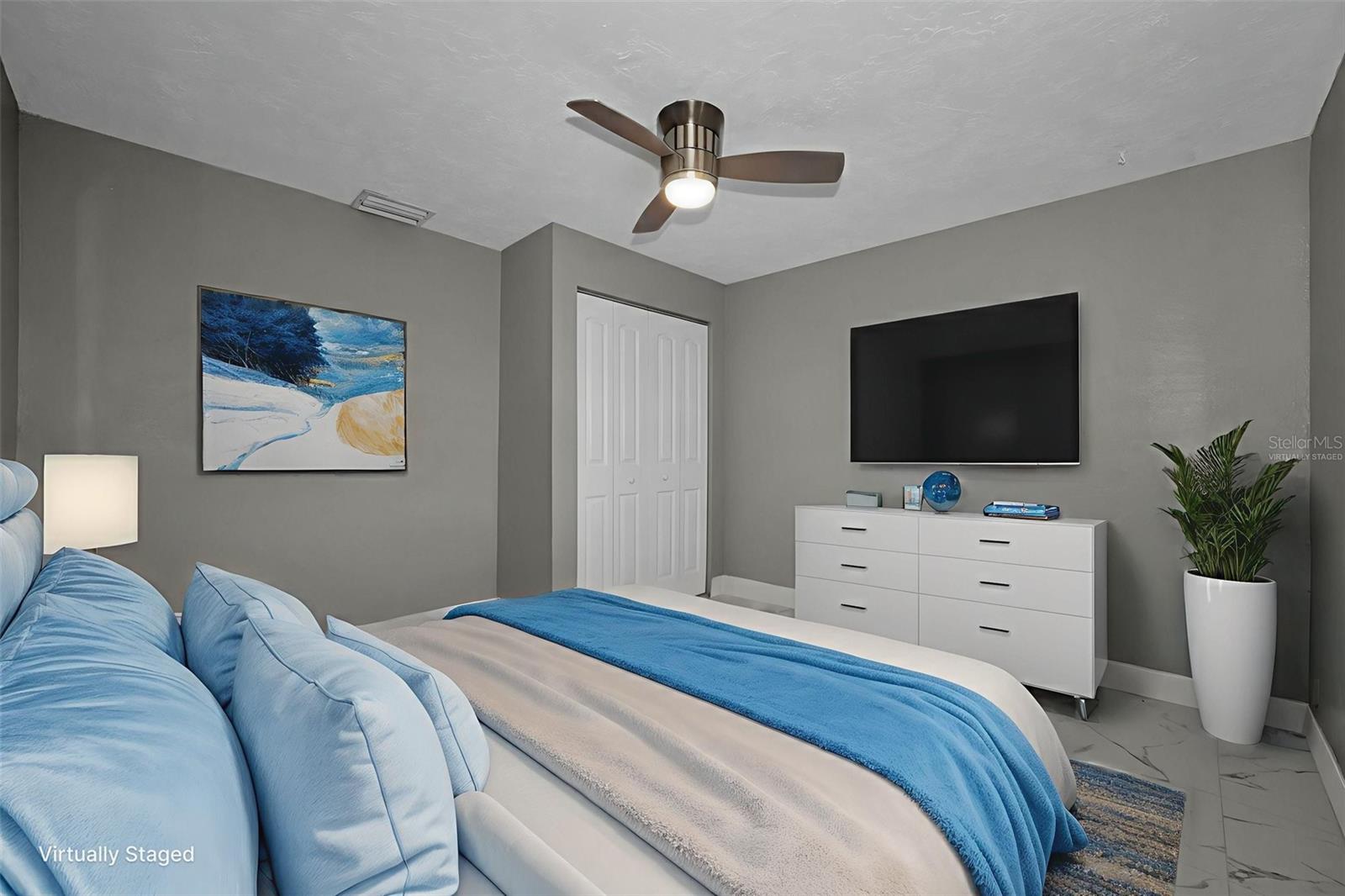 COLONIAL HILLS - Residential