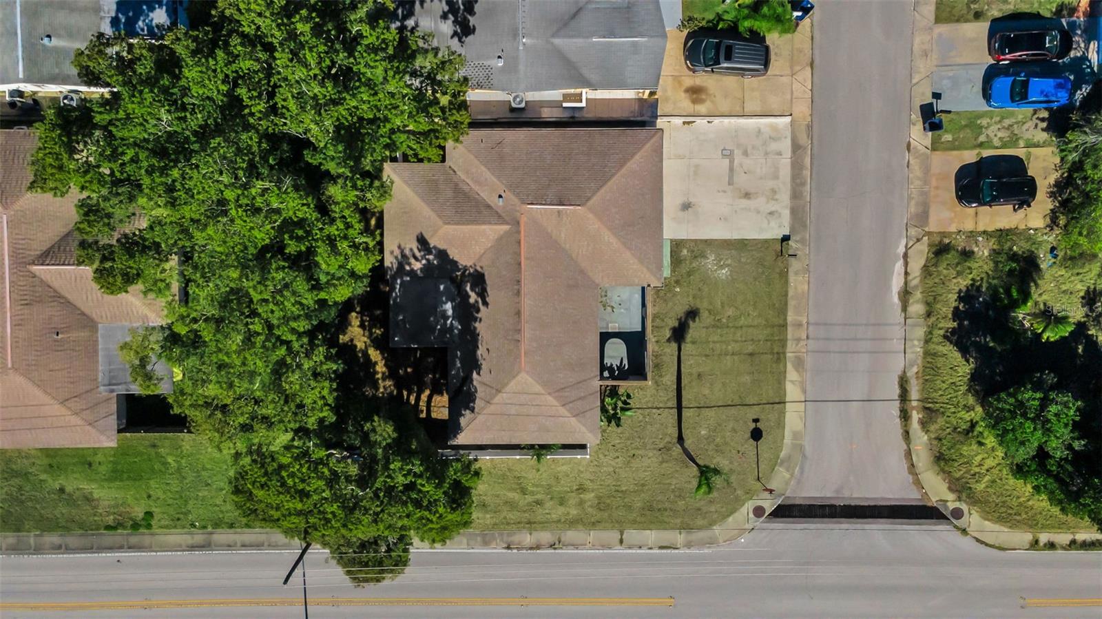 COLONIAL HILLS - Residential