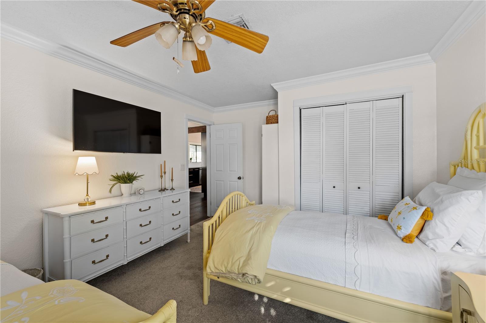 N ENGLEWOOD REP - Residential Lease