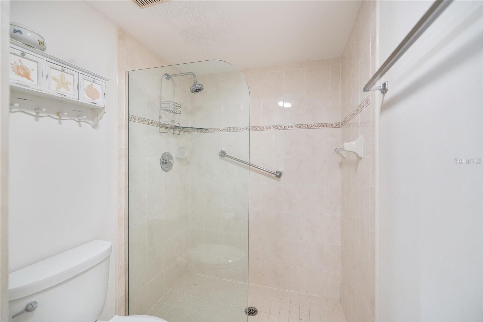 BIRD BAY II - Residential