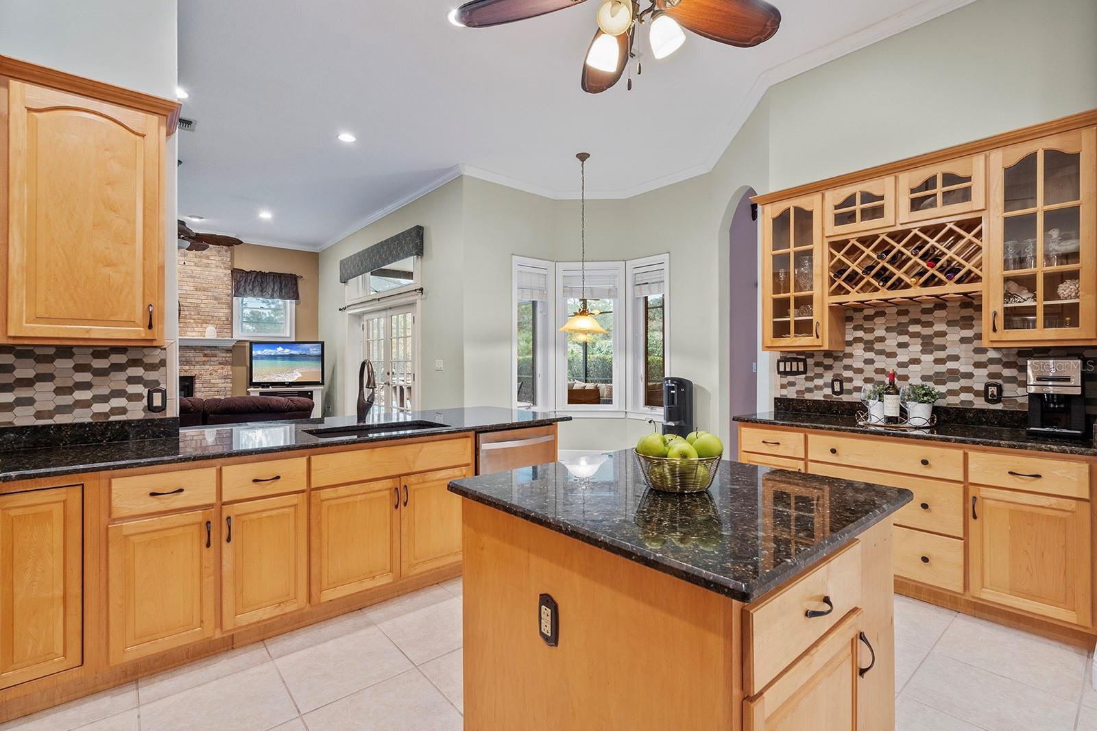 KILLALOE BY THE LAKE - Residential