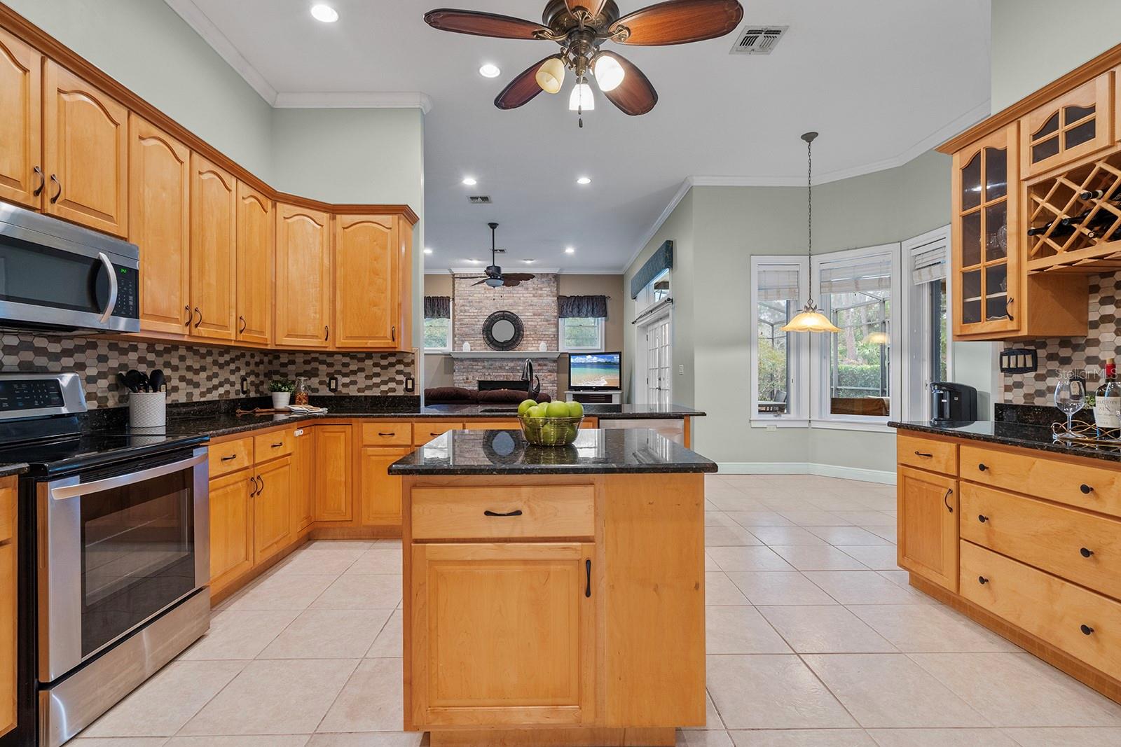 KILLALOE BY THE LAKE - Residential