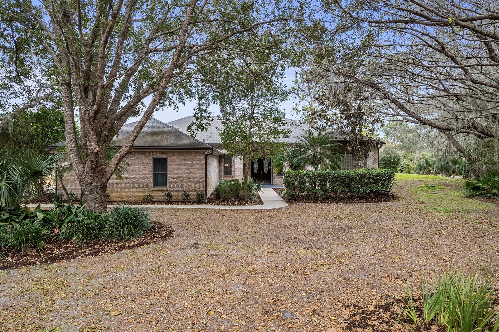 KILLALOE BY THE LAKE - Residential