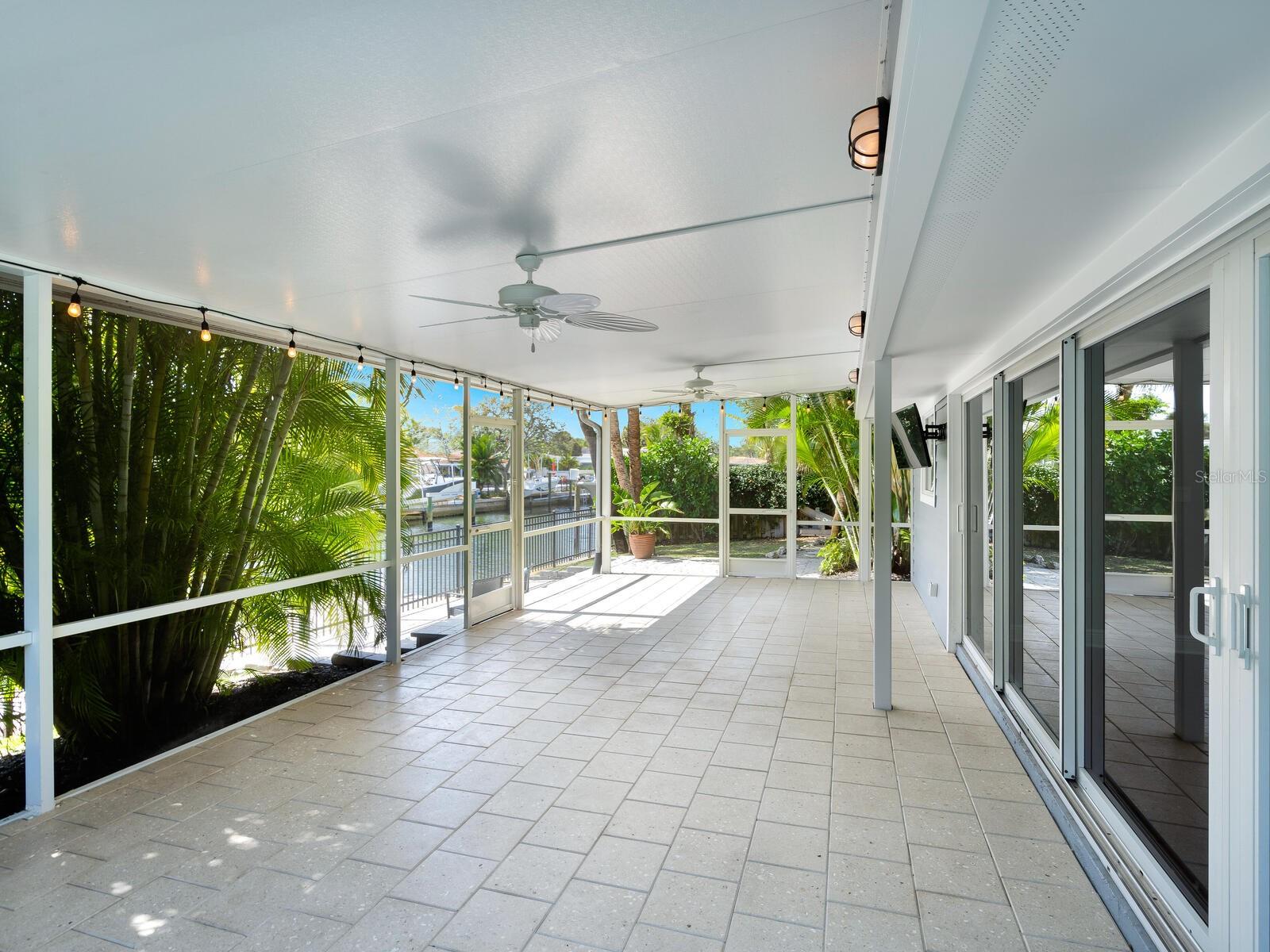 SIESTAS BAYSIDE WATERSIDE WEST - Residential