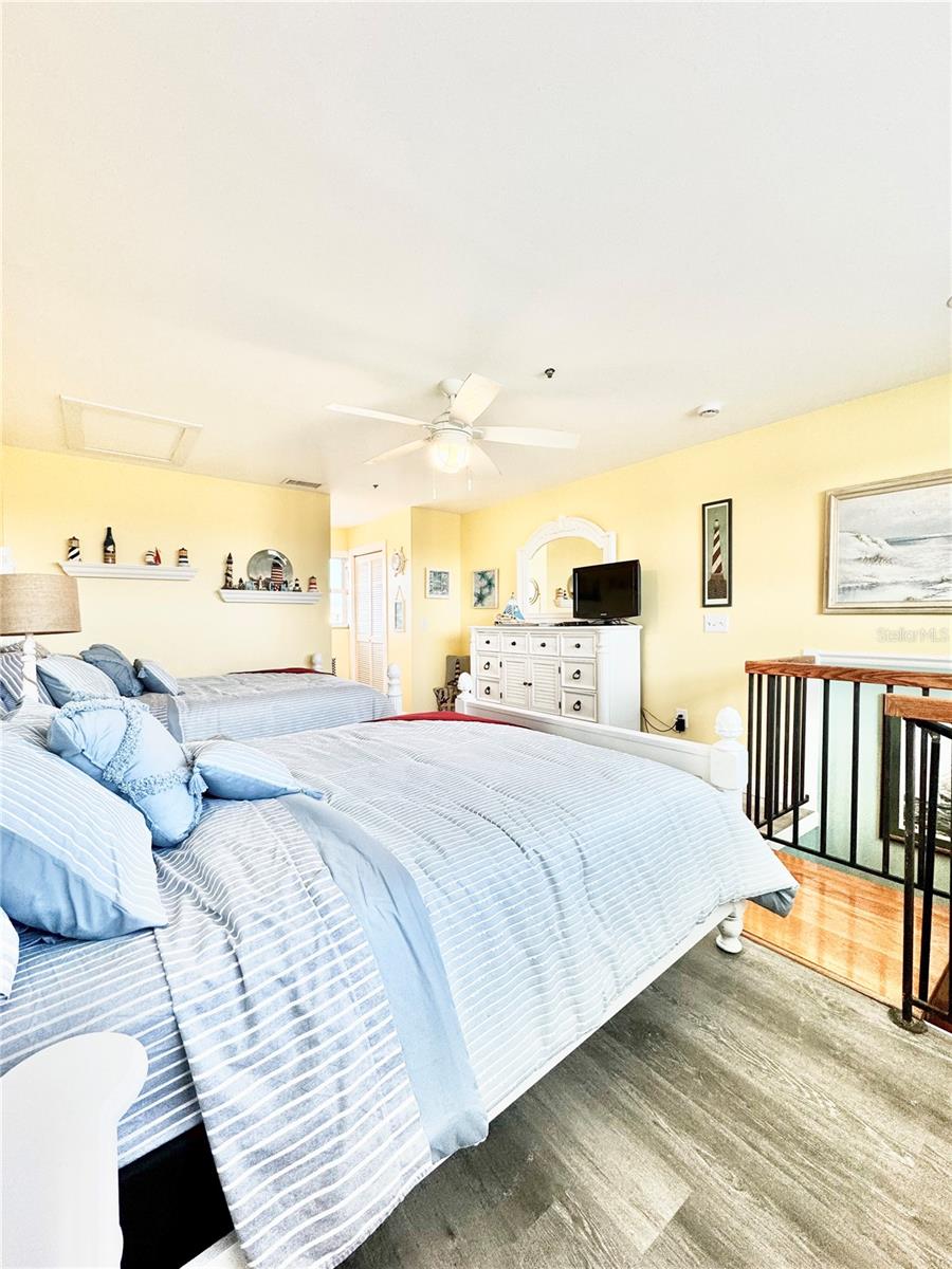 HIDEAWAY BAY BEACH CLUB PH 07 - Residential