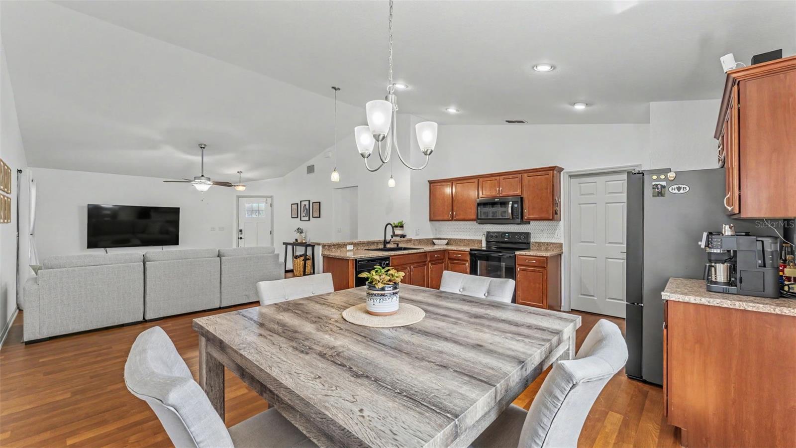 5030 BELMONT PARK LANE