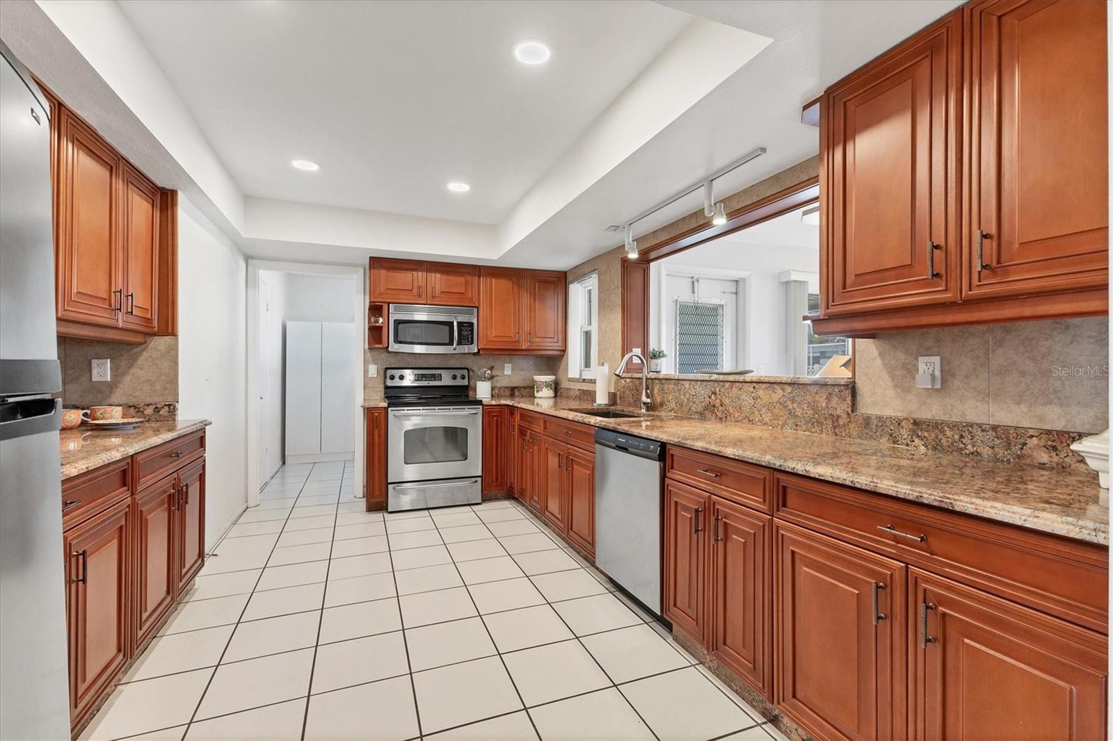 GULF GATE - Residential