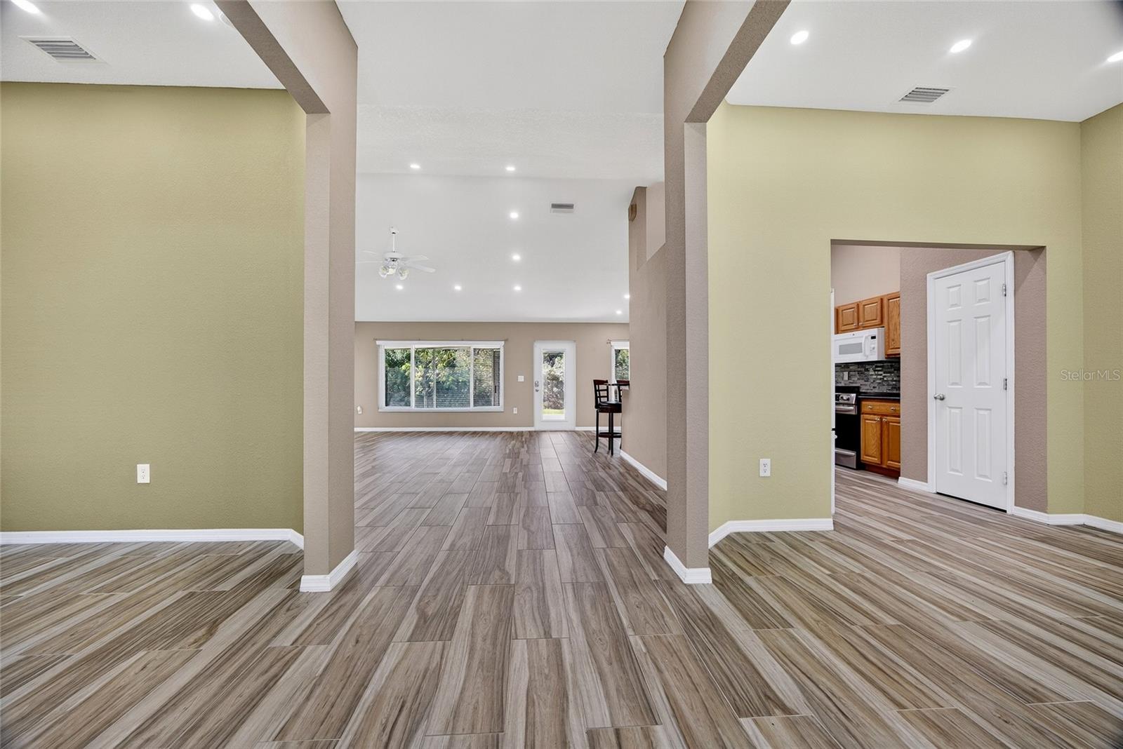 PUNTA GORDA ISLES SEC 20 - Residential