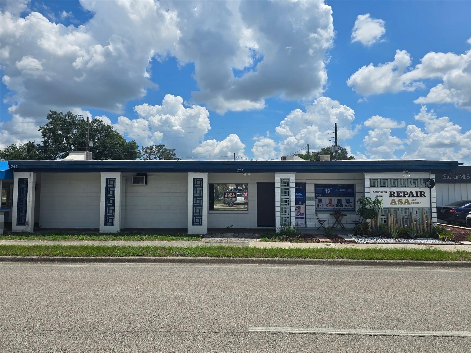 TINKER HEIGHTS - Commercial Sale