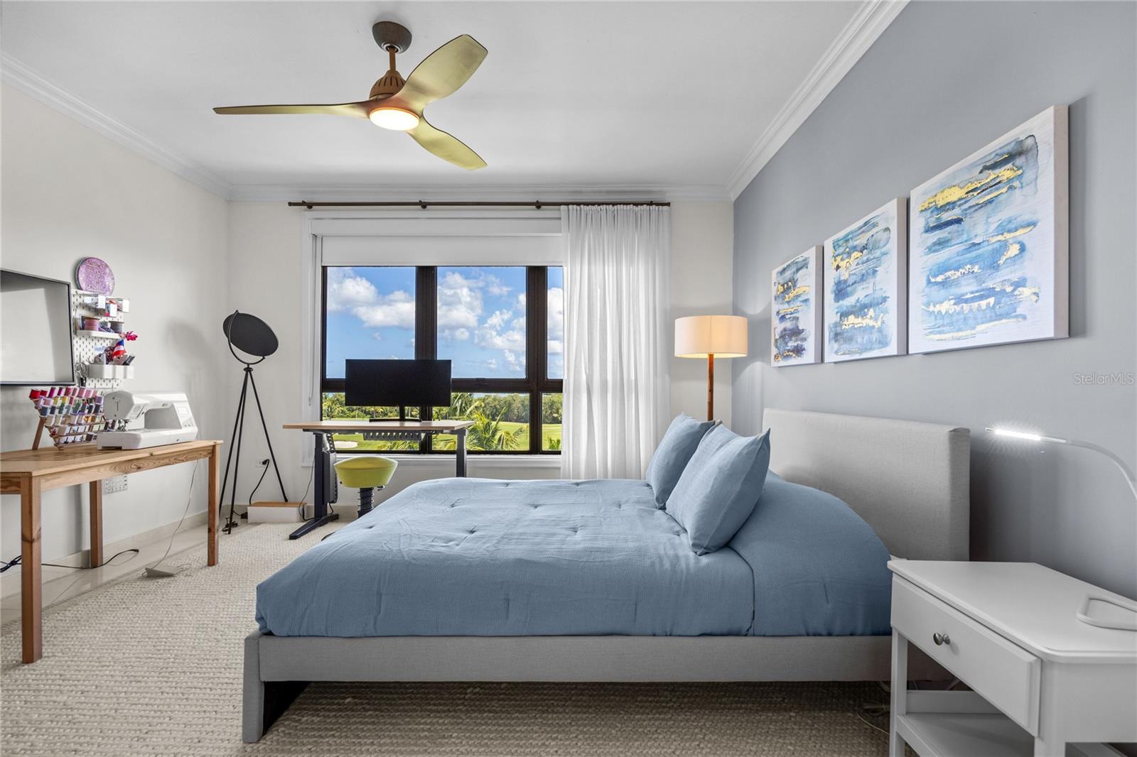 COUNTRY CLUB RESIDENCES - Residential