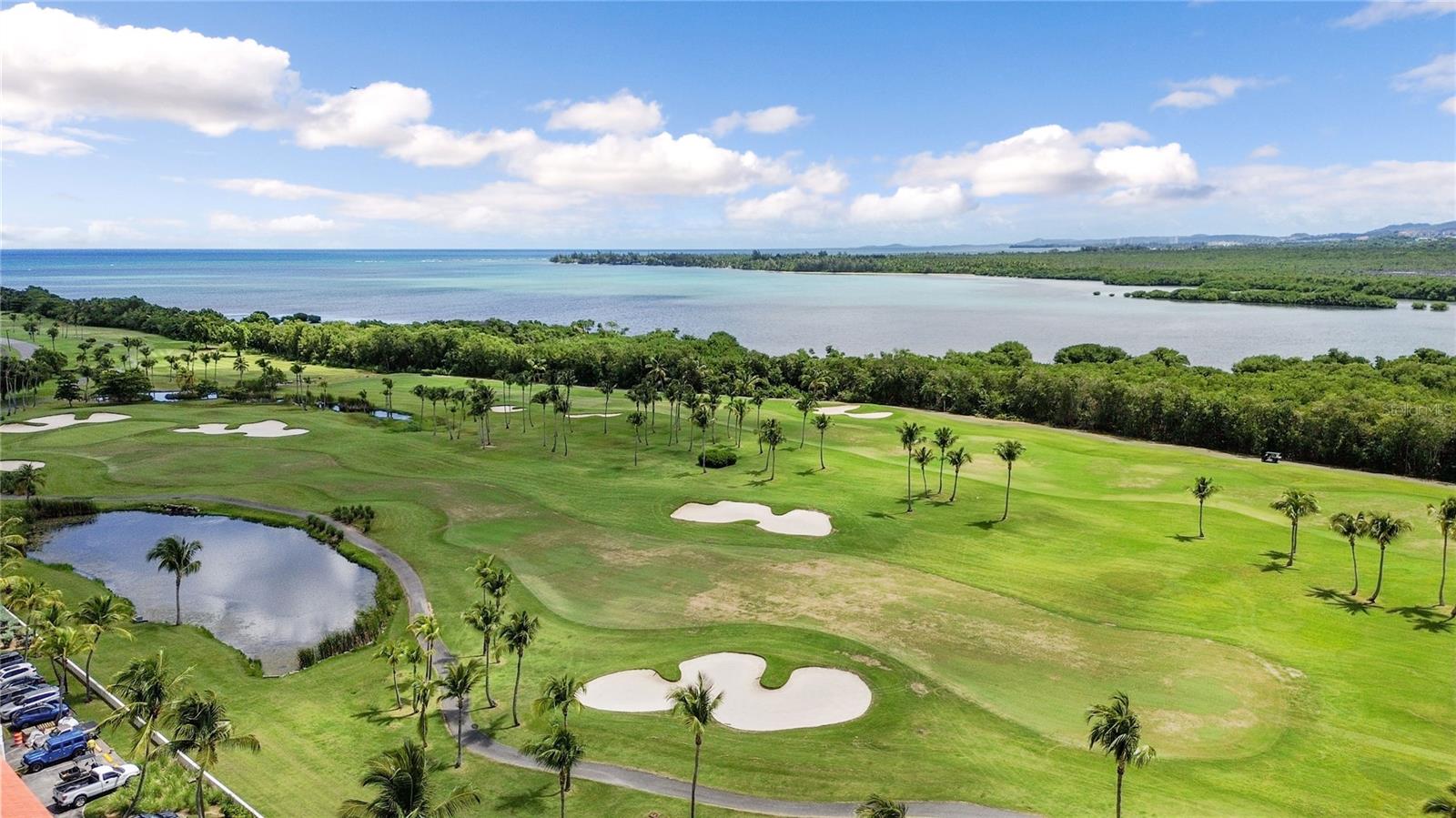 COUNTRY CLUB RESIDENCES - Residential