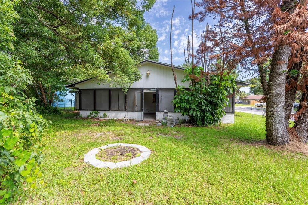 Photo of 1501 Terrace Drive, Sanford, FL 32773 (MLS # O6434127)