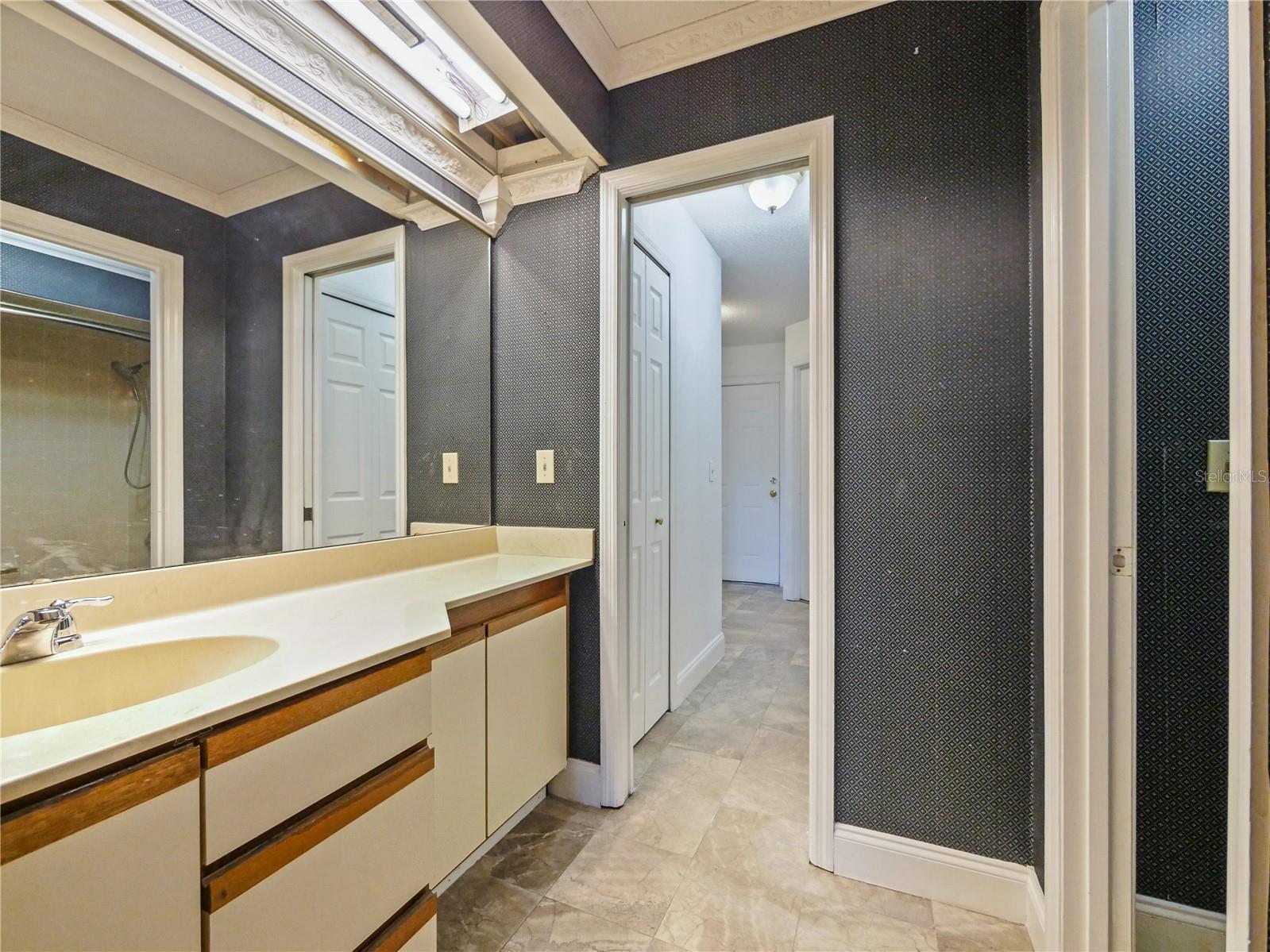 CROWN POINT BY THE SPGS - Residential