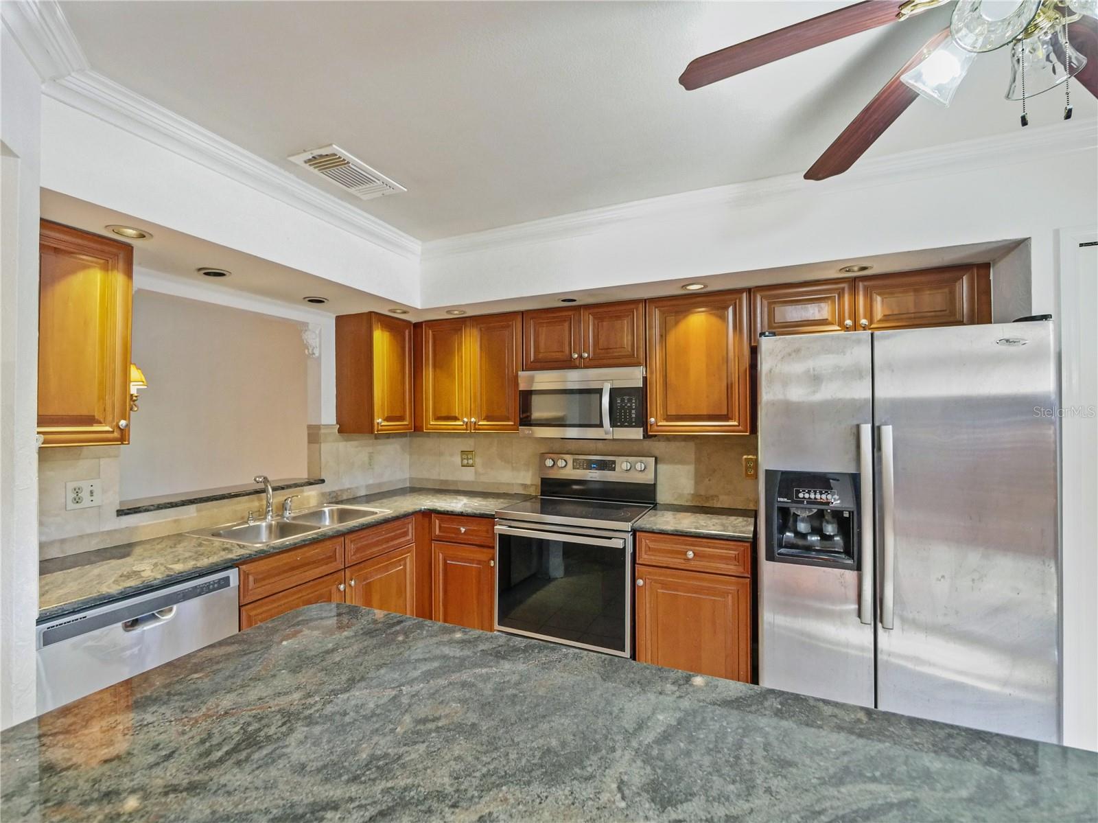 CROWN POINT BY THE SPGS - Residential