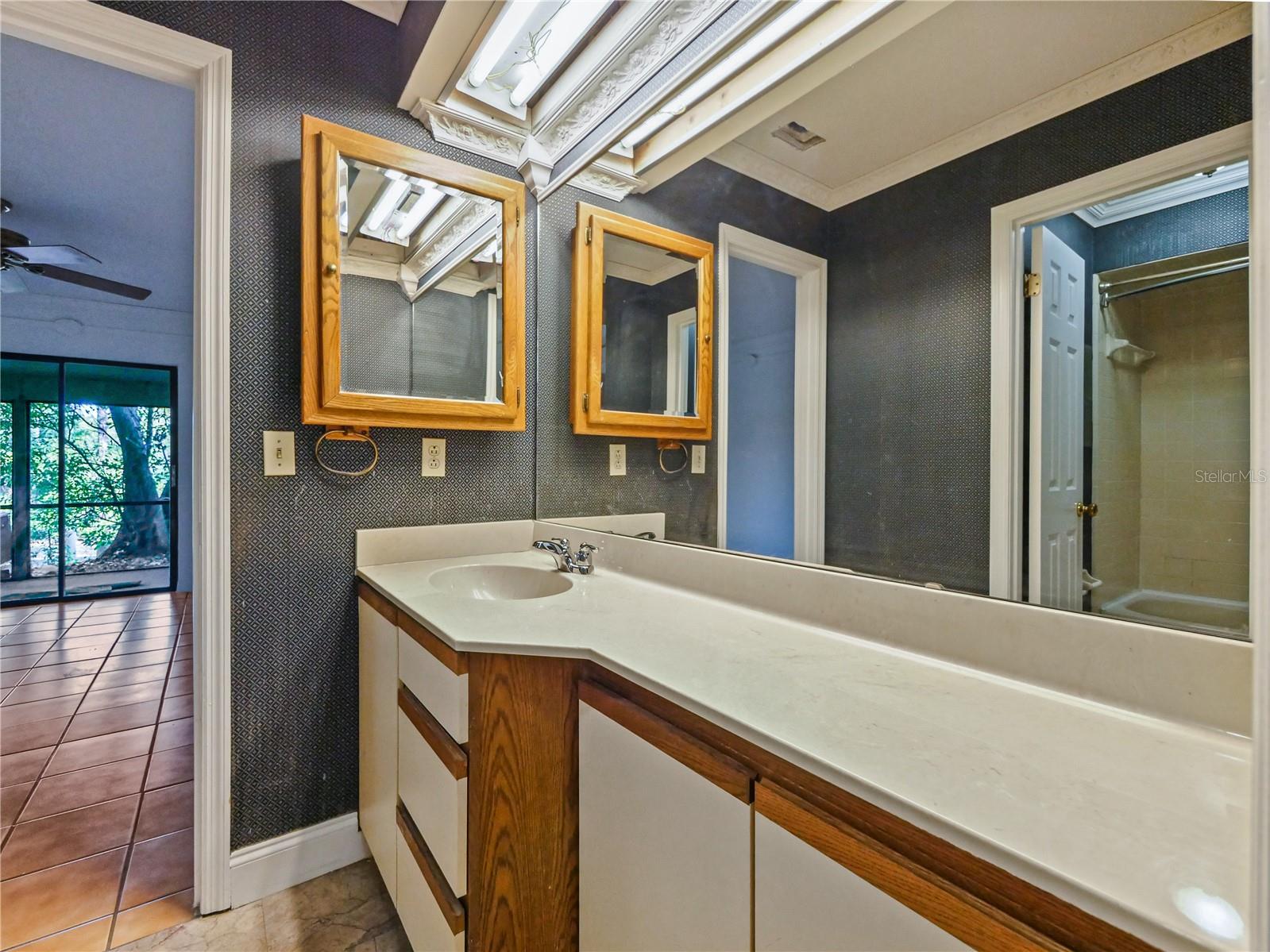 CROWN POINT BY THE SPGS - Residential