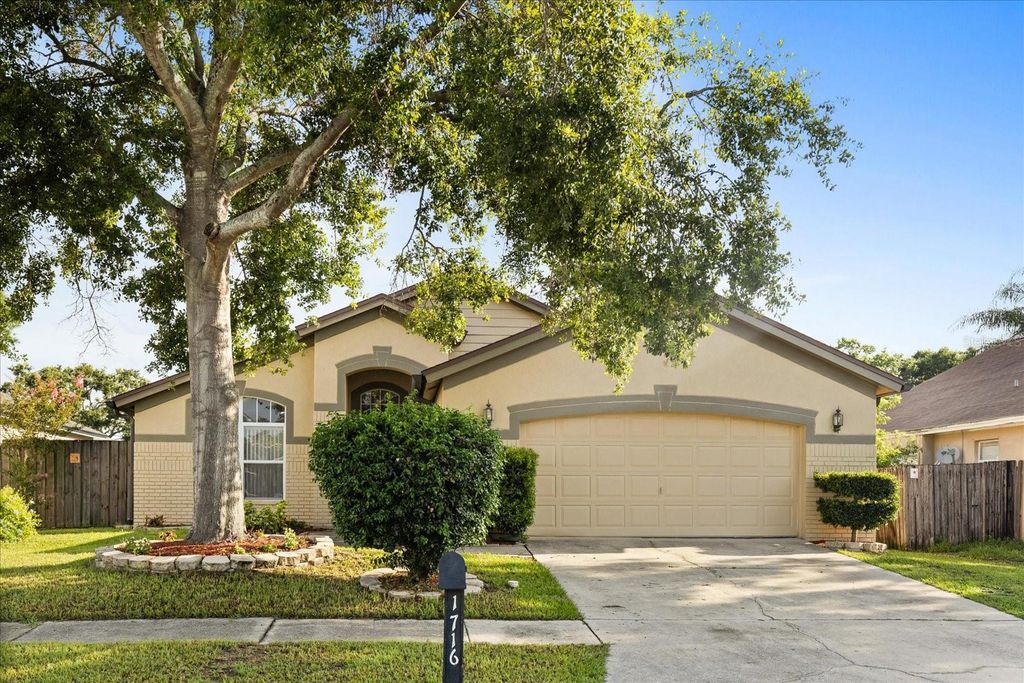 Photo of 1716 Westerly Drive, Brandon, FL 33511 (MLS # O6318964)