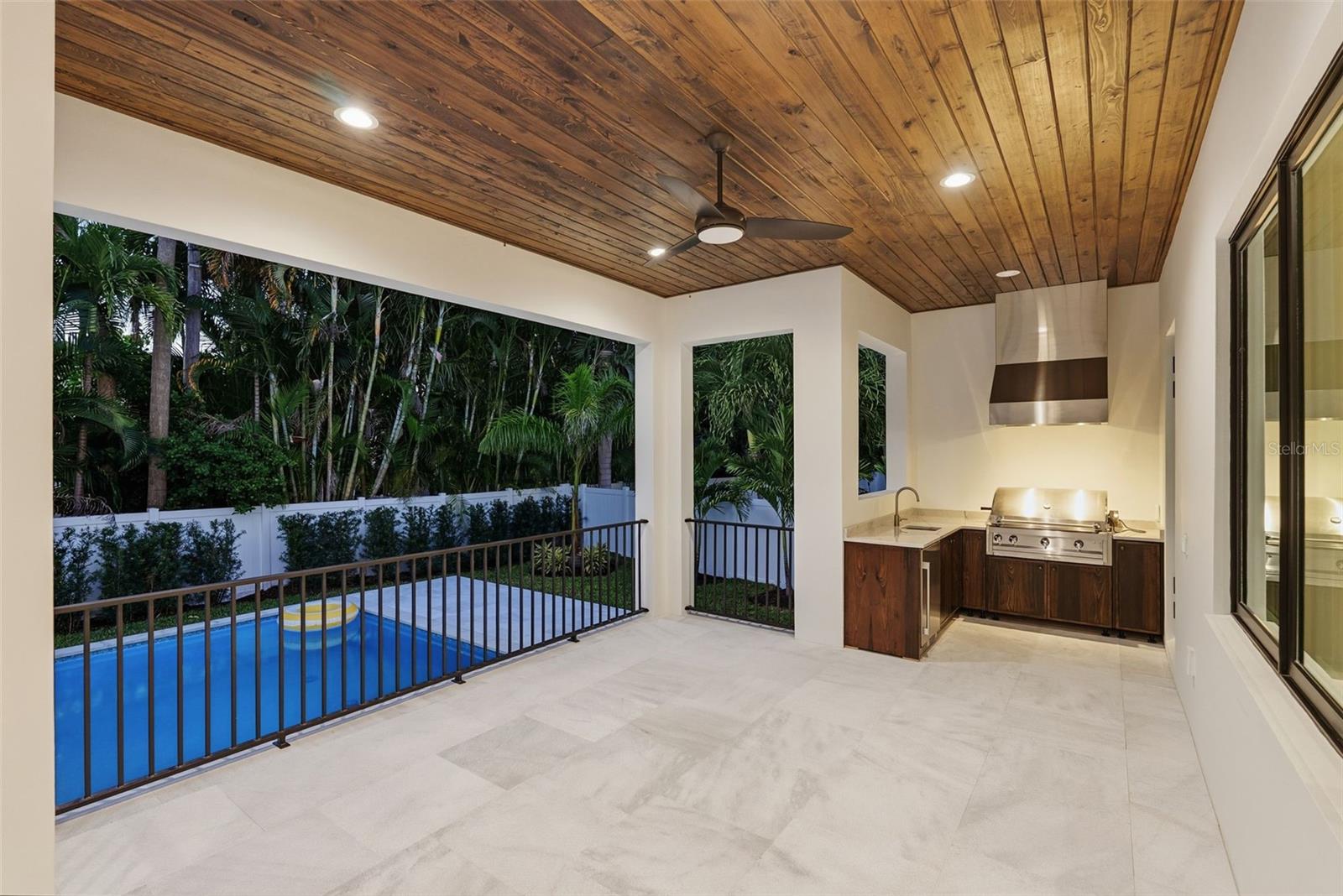 SNELL ISLE BRIGHTWATERS SEC 1 REP - Residential