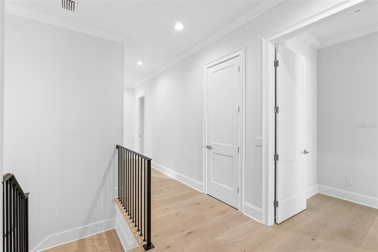 SNELL ISLE BRIGHTWATERS SEC 1 REP - Residential