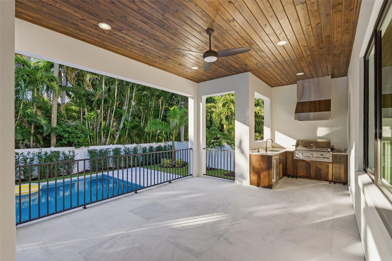 SNELL ISLE BRIGHTWATERS SEC 1 REP - Residential