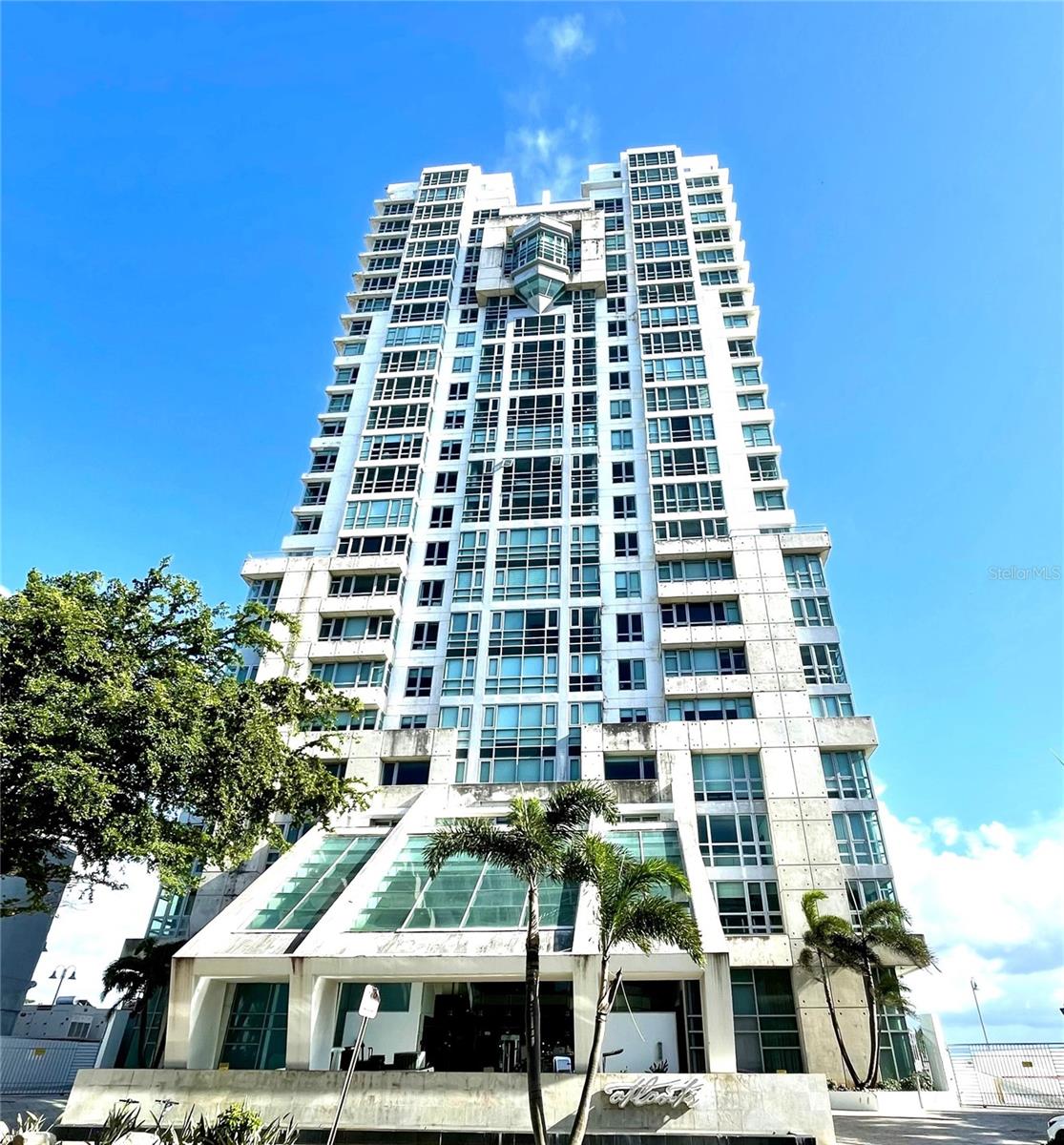Recently Remodeled Apartment for Rent in the Coveted Atlantis Condominium.
Move right into this fully furnished, modern apartment featuring 2 spacious ensuite bedrooms with walk-in closets, a generous kitchen equipped with high-end appliances and a clear quartz countertop. Enjoy an open-concept layout with 9-foot ceilings and stunning views of San Juan Bay.
Additional highlights include:
- Two covered parking spaces
- Full power generator
- Fitness and business centers
- Resident lounge with Wi-Fi
- 24/7 security and concierge service
Perfectly located in the heart of the city, Atlantis Condominium is close to Old San Juan, Condado Lagoon, Escambrón Beach, Luis Muñoz MarÃn Park, and nearby the Convention Center District with its wide array of restaurants and entertainment options.
Call now to schedule a showing — this opportunity won’t last long!