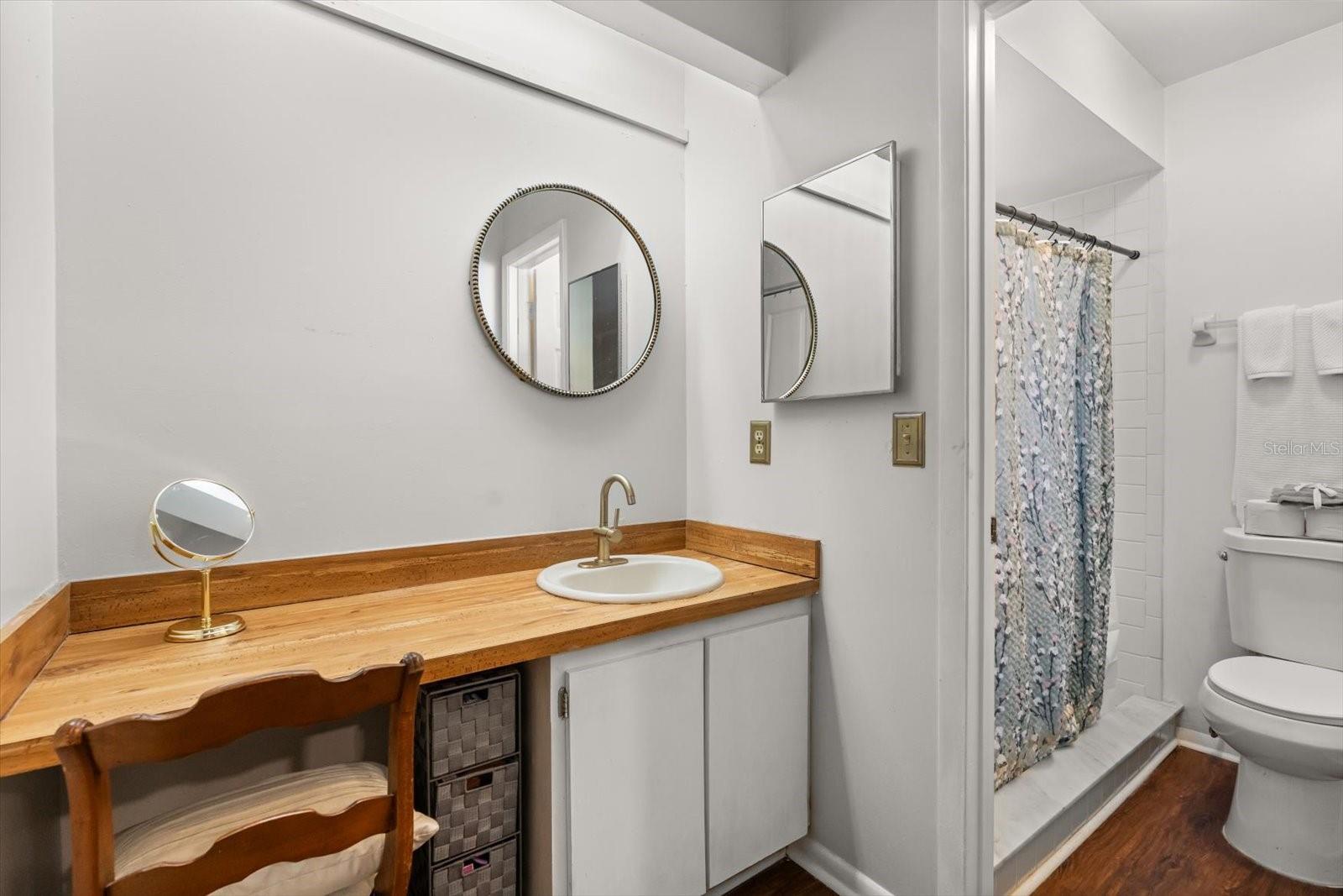 HIGHLAND VILLAGE 1 - Residential