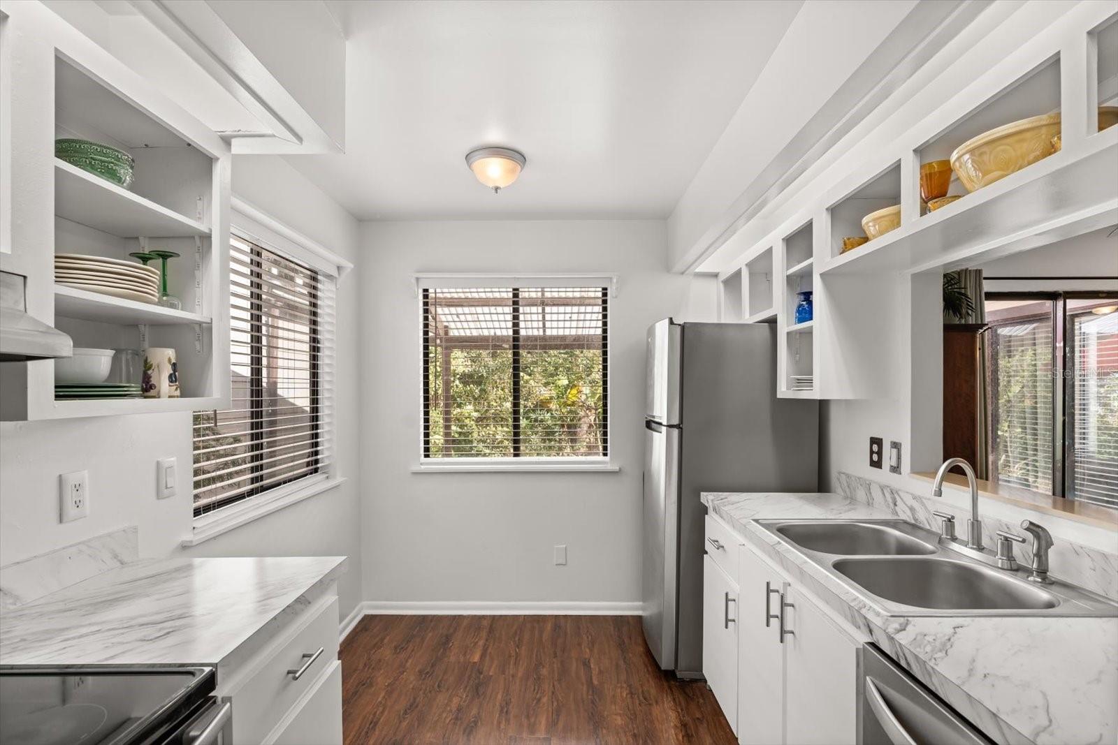 HIGHLAND VILLAGE 1 - Residential