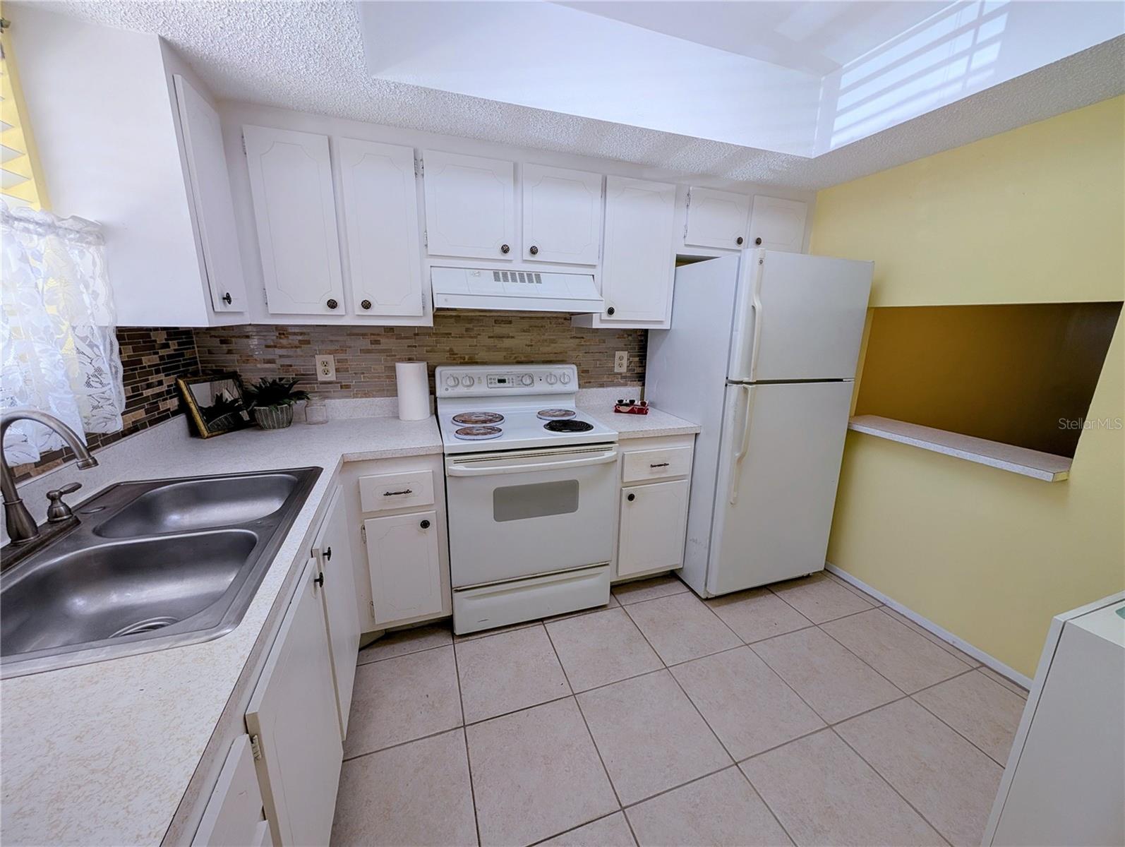 4111 HERON WAY E-103