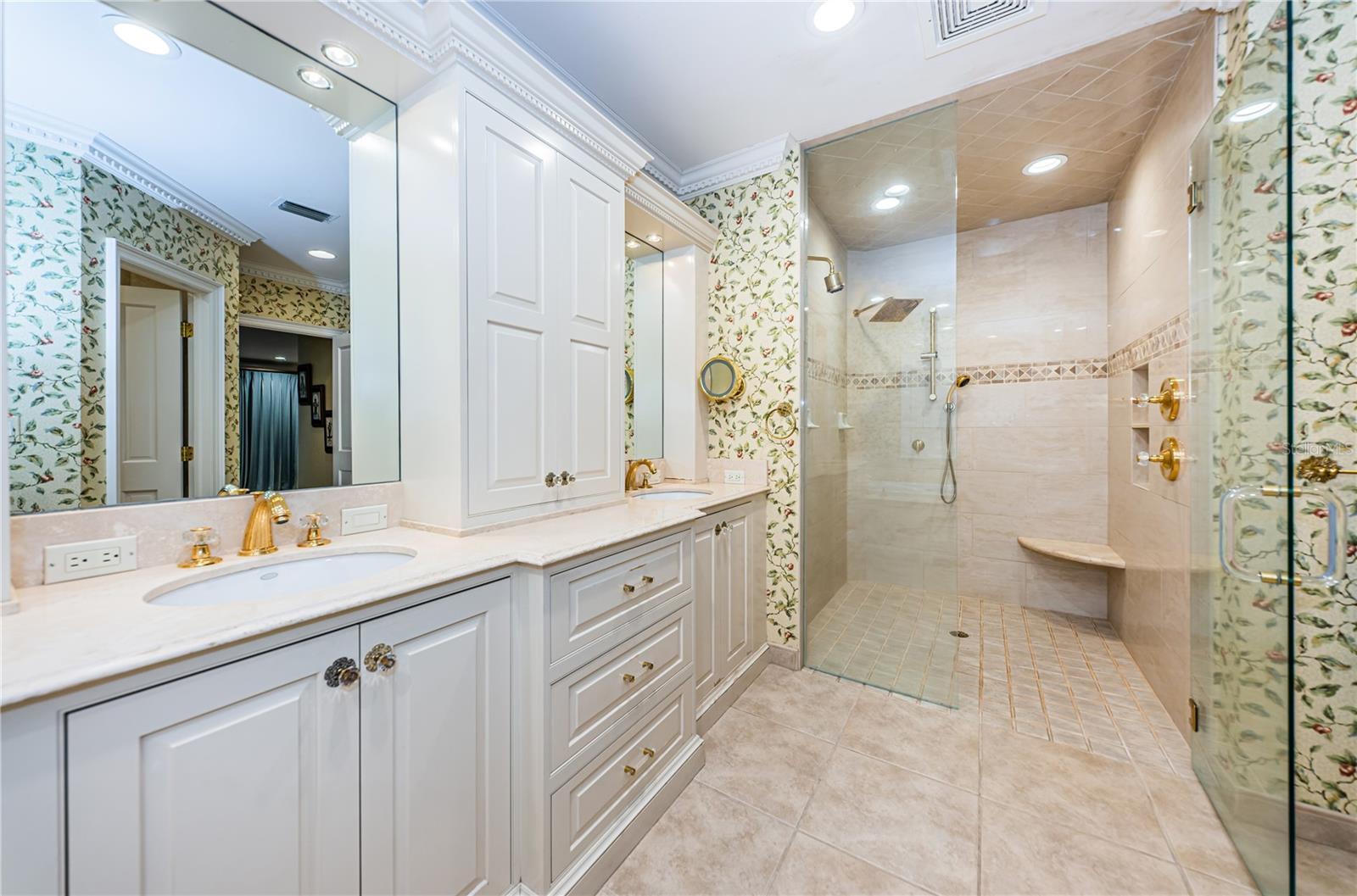 BAYWAY ISLES - Residential