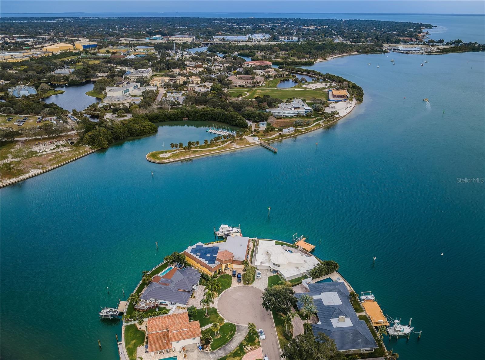 BAYWAY ISLES - Residential