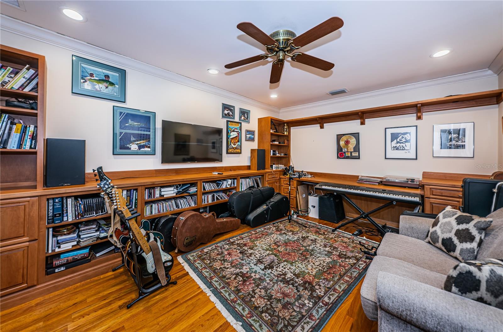 BAYWAY ISLES - Residential