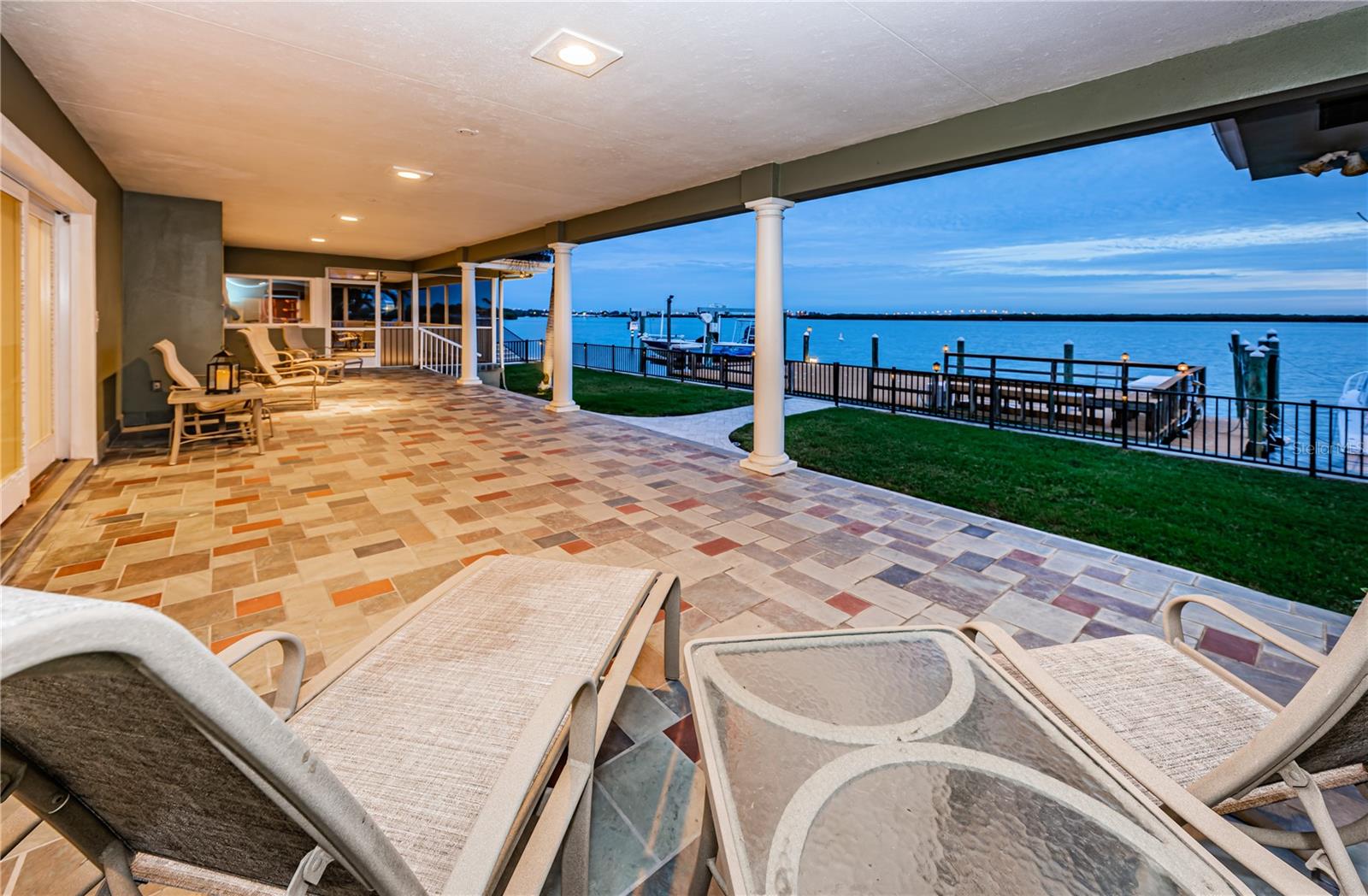 BAYWAY ISLES - Residential