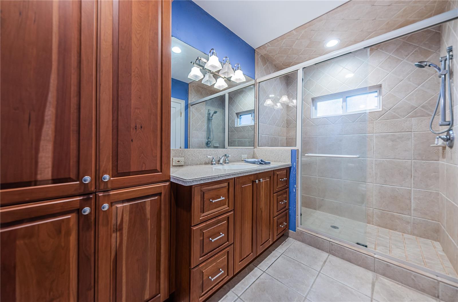 BAYWAY ISLES - Residential